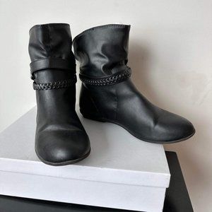 American Eagle by Payless Fashion Black Booties / Size 10M